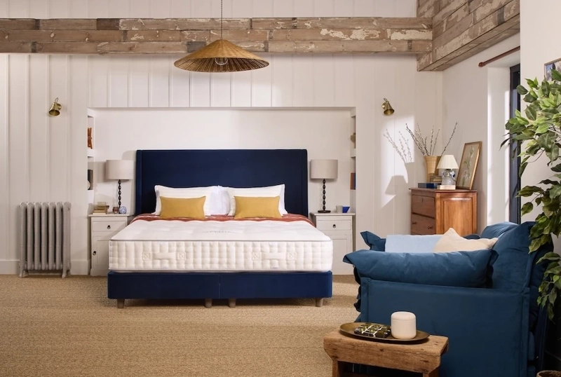 Harrison Spinks Sapphire 20000 Divan